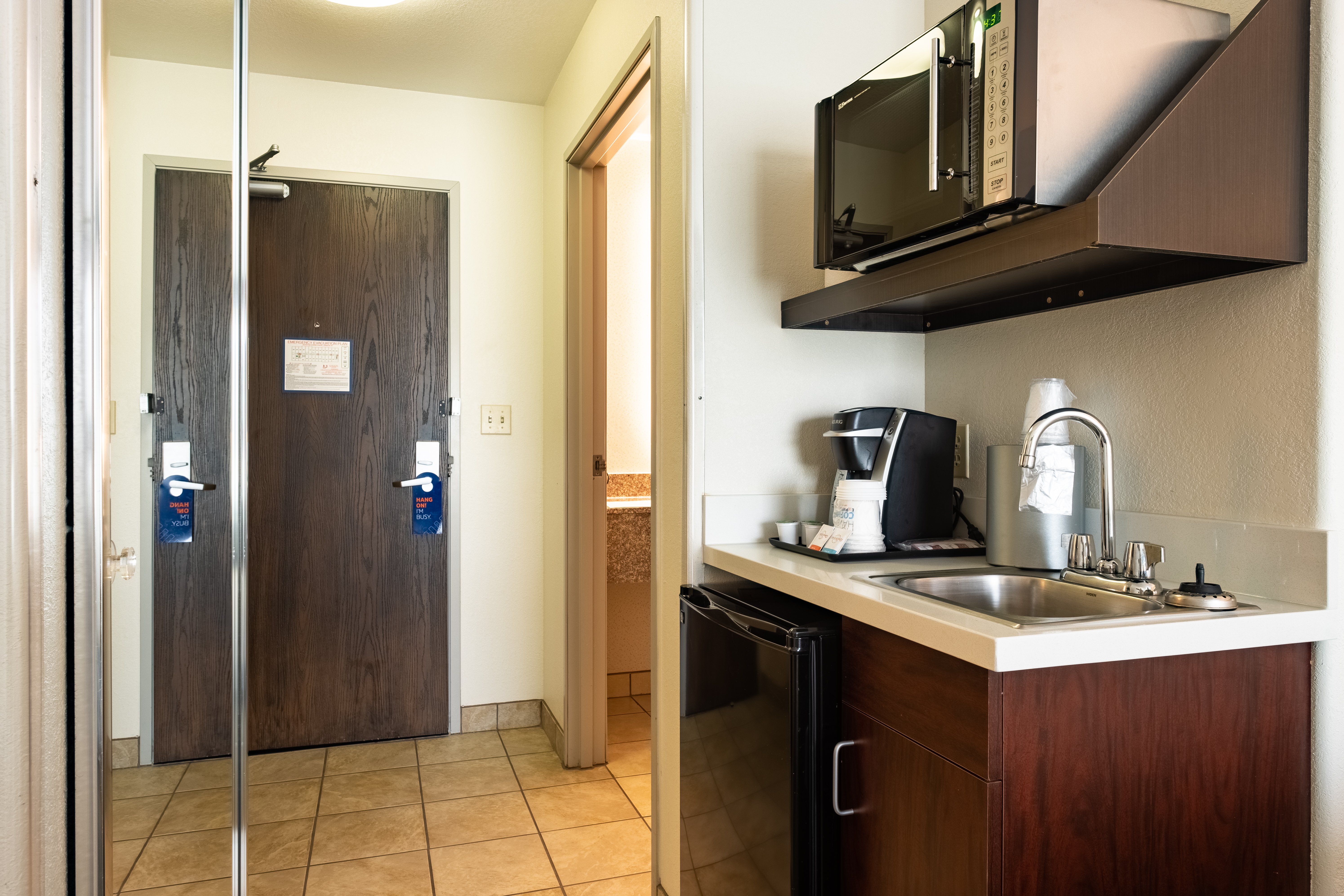 Holiday Inn Express Hotel And Suites Evanston 49/50