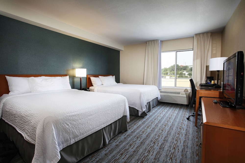 Fairfield Inn And Suites Sudbury 9/36