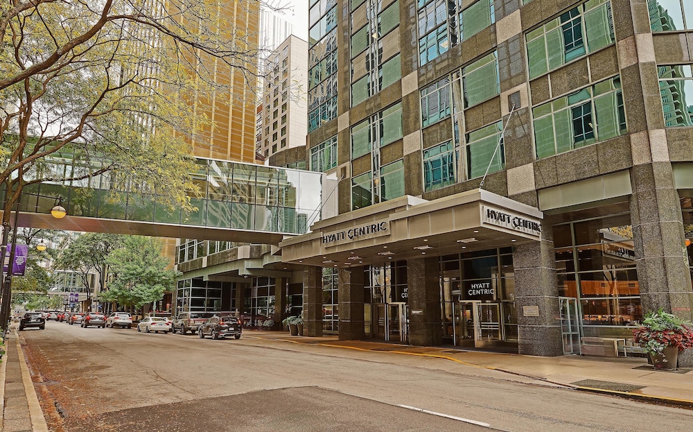 Hyatt Chicago Magnificent Mile Formerly Wyndham Chicago 64/68
