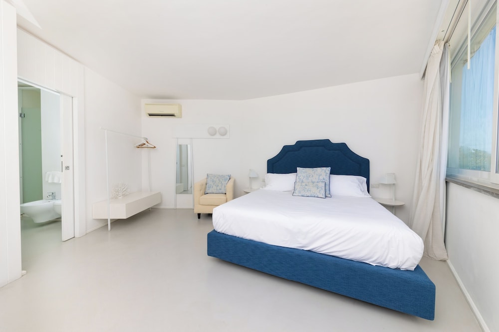 Superior, Double Bed, Sea View, Suite Time Capri Villa La Pergola 4/10