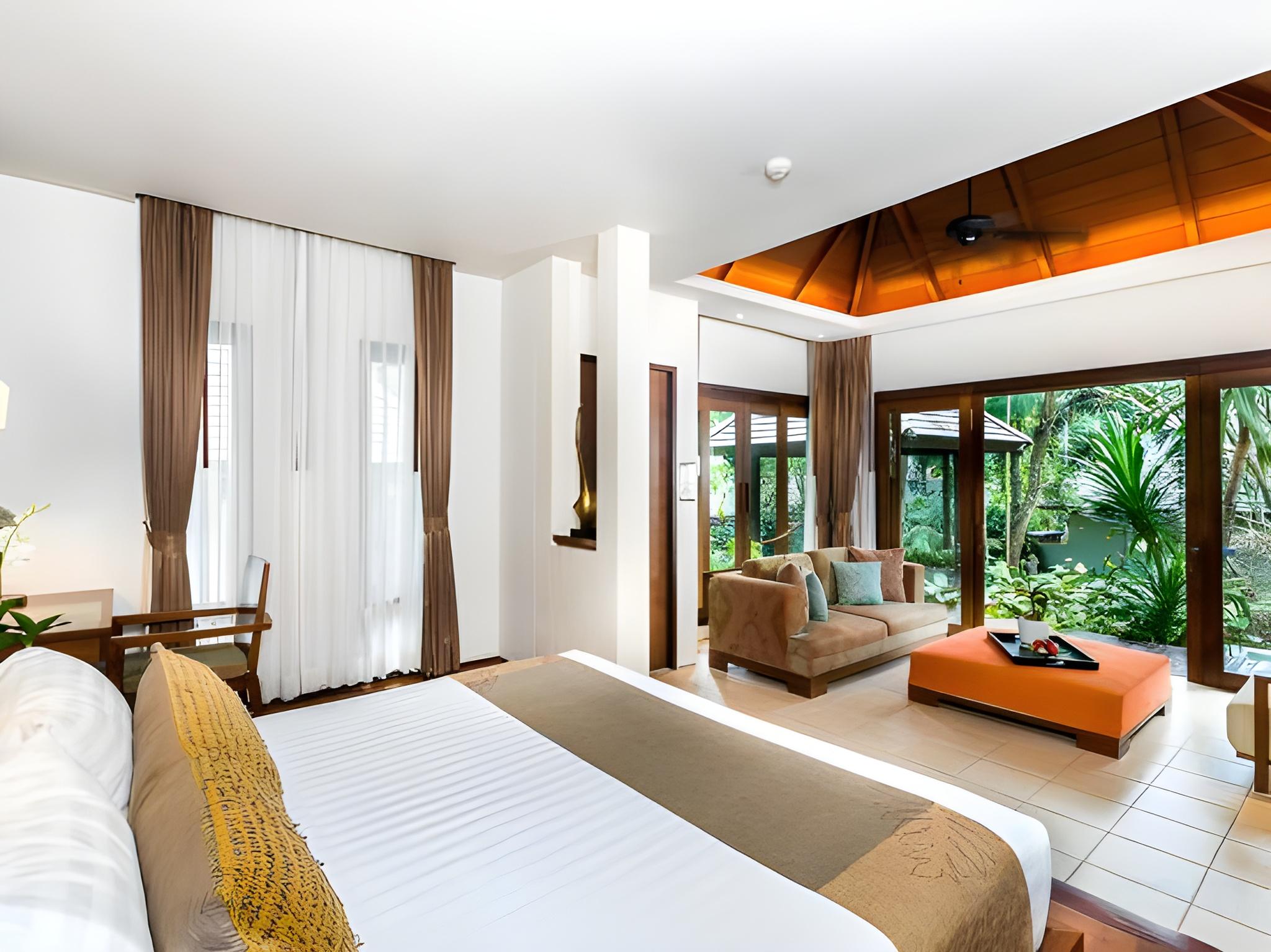 Garden Suite, King Bed, Hot Tub