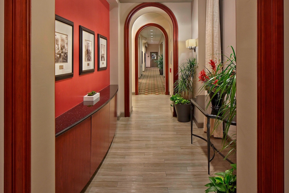 Courtyard by Marriott St. Petersburg Downtown 9/64