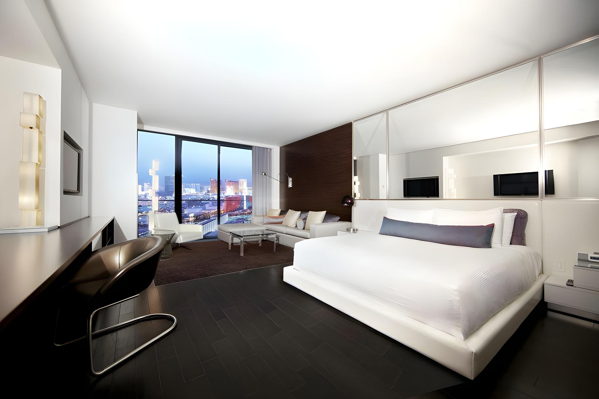 Studio, Suite, Strip View