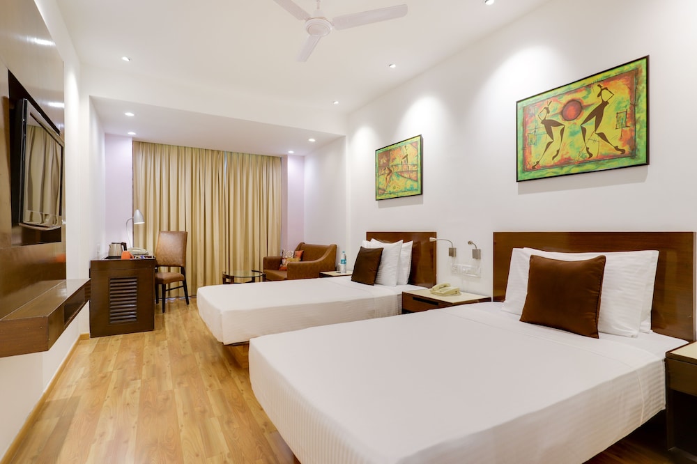 Lemon Tree Premier 1 Leisure Valley Gurugram 24/60