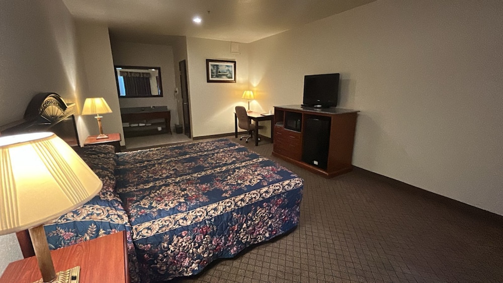 HiWay Inn Express Kiowa Hwy 69 30/55