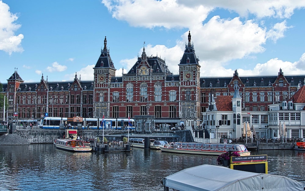 Holiday Inn - the niu, Dairy Haarlem by IHG 52/58