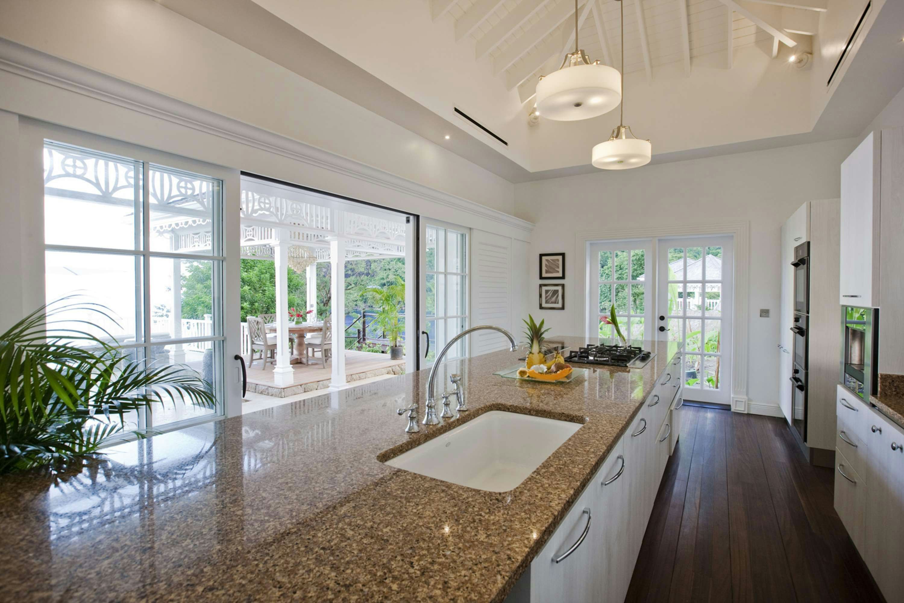 4 Bedrooms, Residence, Ocean Front