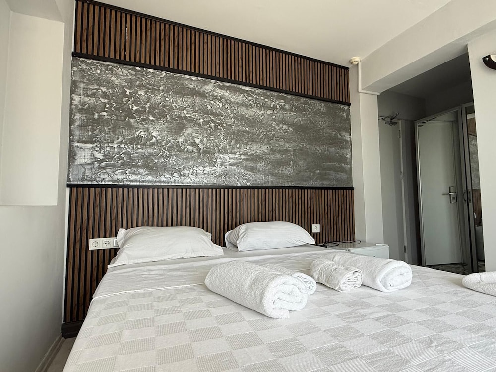 Romeo Beach Hotel 19/46