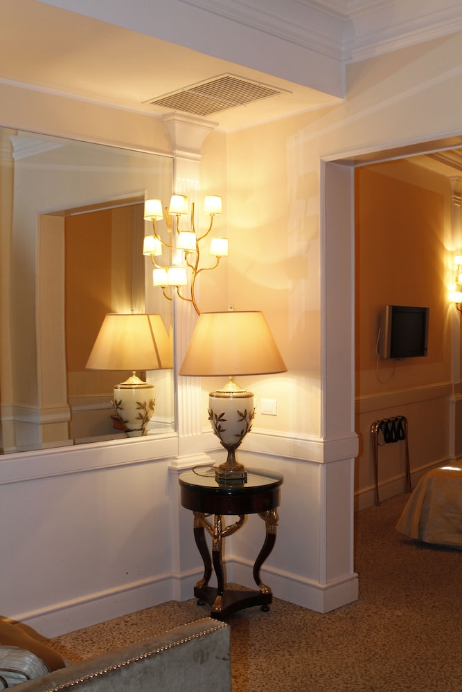 Boutique Hotel Trevi 23/29