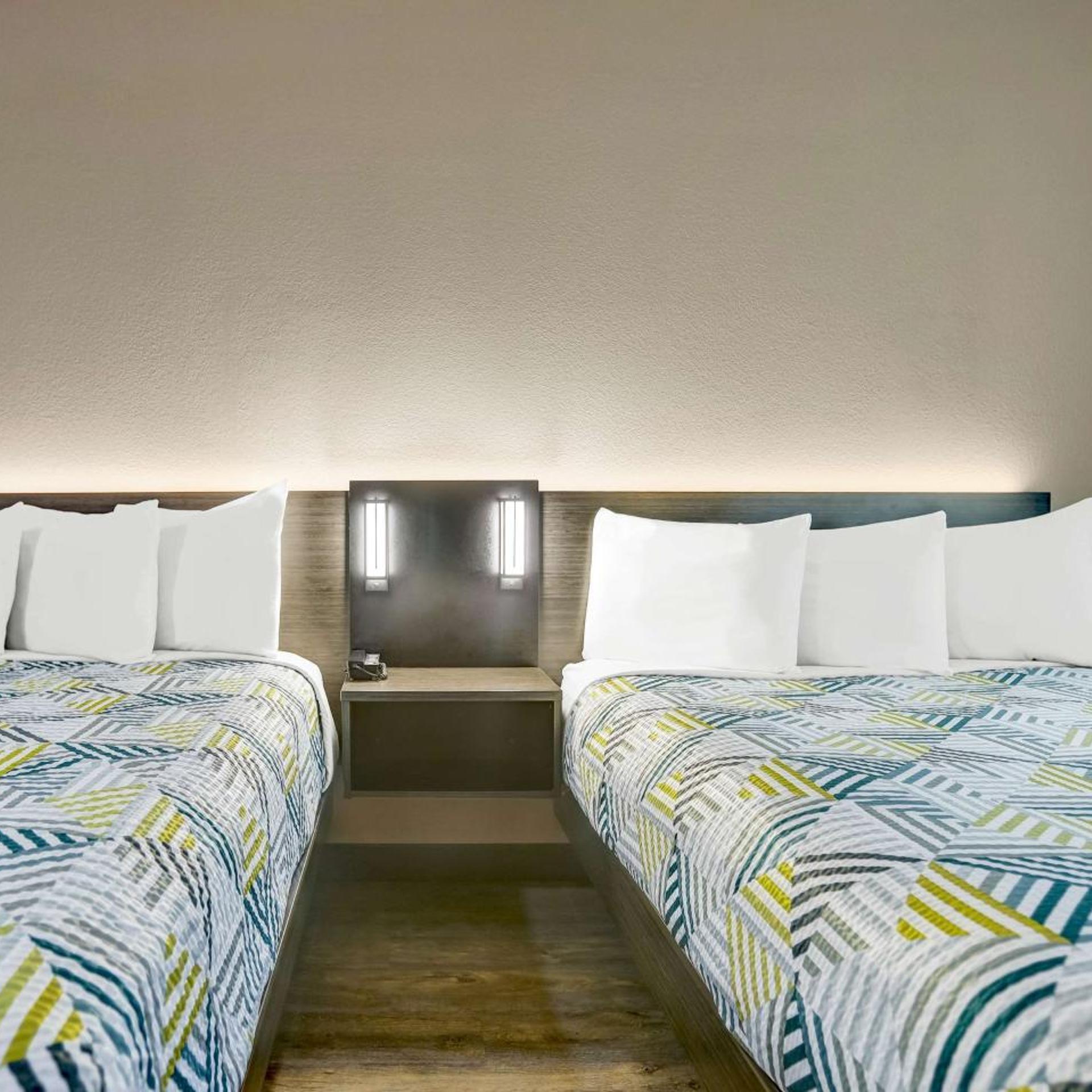 Room, 2 Queen Beds, Accessible, Motel6 Weatherford, TX 4/9