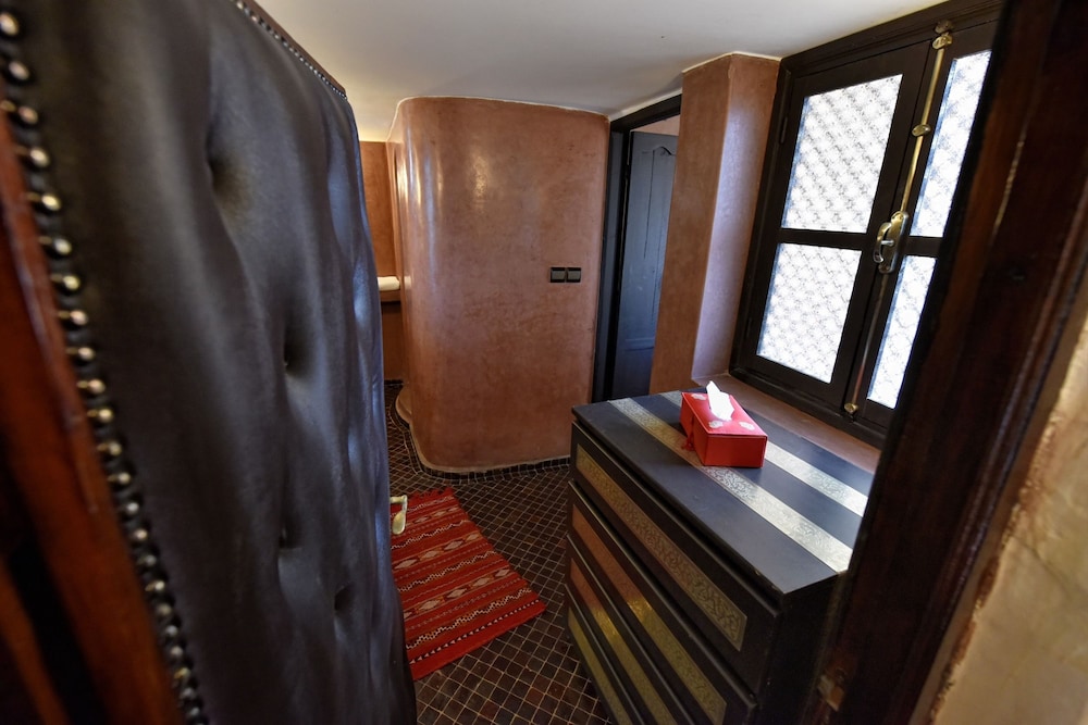 LA MAISON NOMADE 63/77
