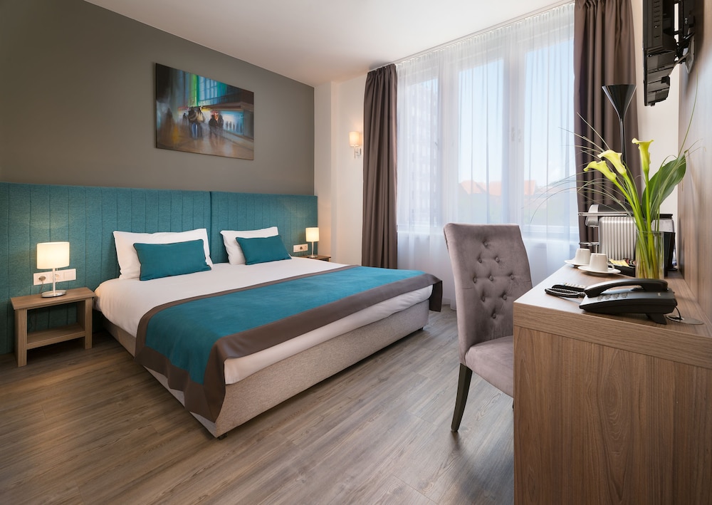 Arcadia Hotel Budapest 10/29