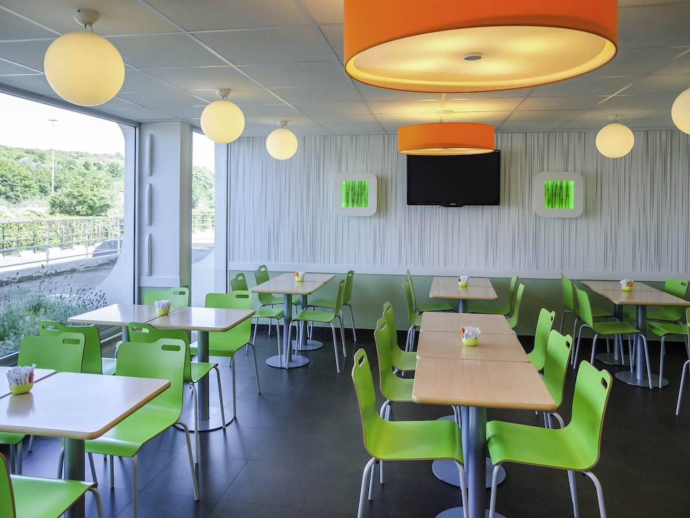 IBIS BUDGET AEROPORT LE BOURGET GARONOR 39/41