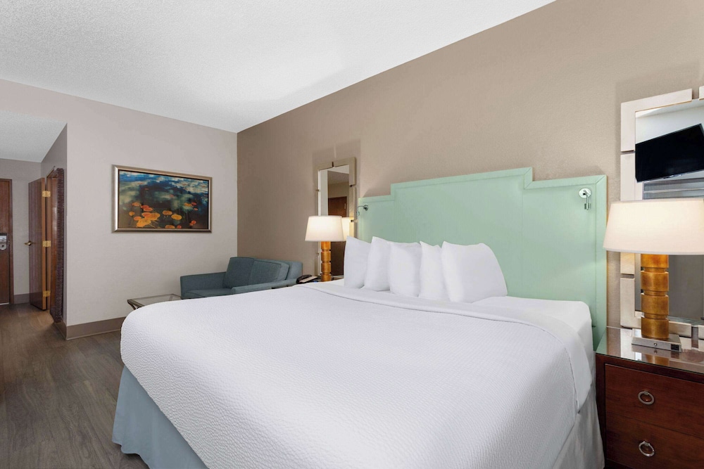 Baymont by Wyndham Orlando-International Dr-Universal Blvd 16/50
