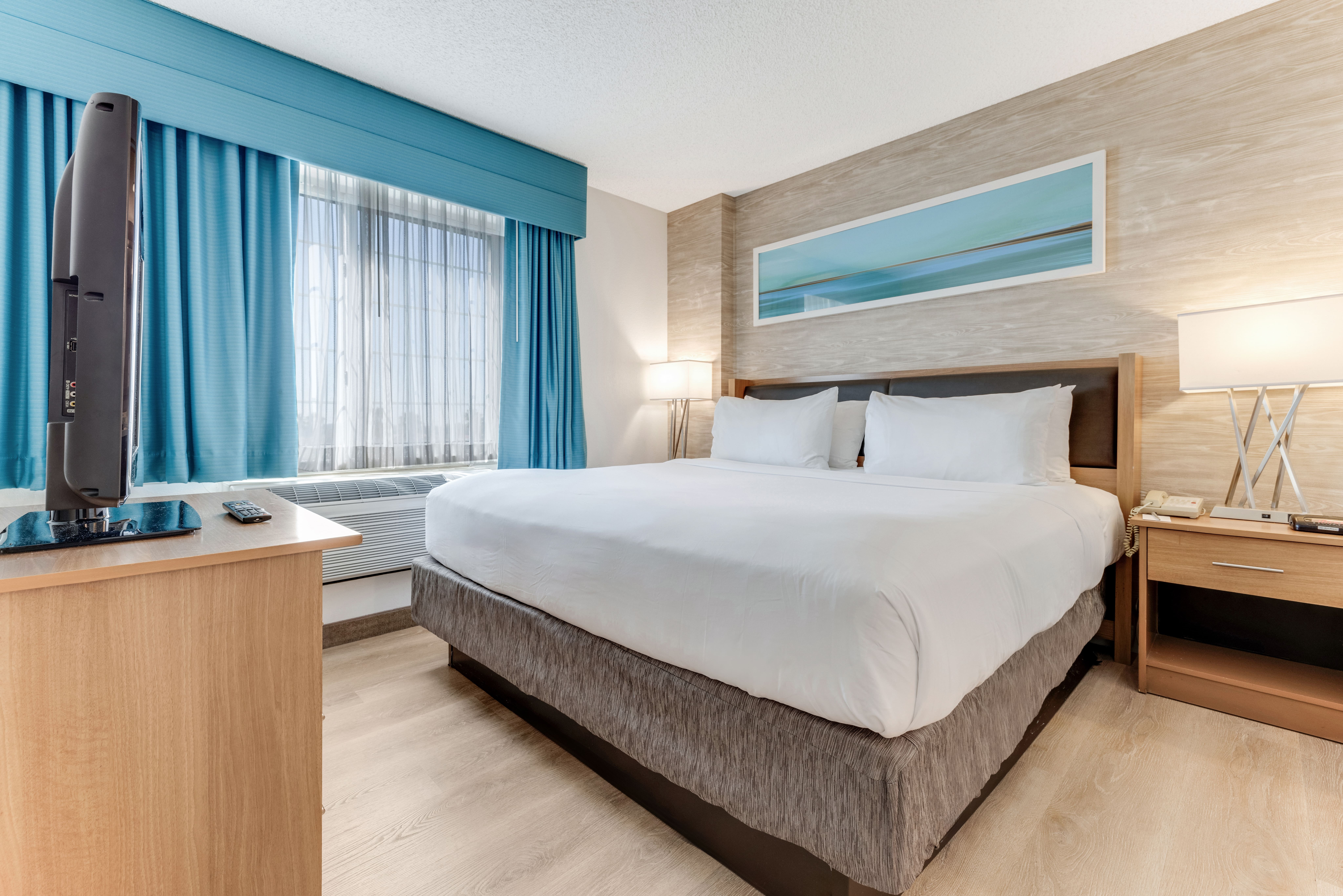 FAMILY SUITE, BUNK BED, QUEEN BED