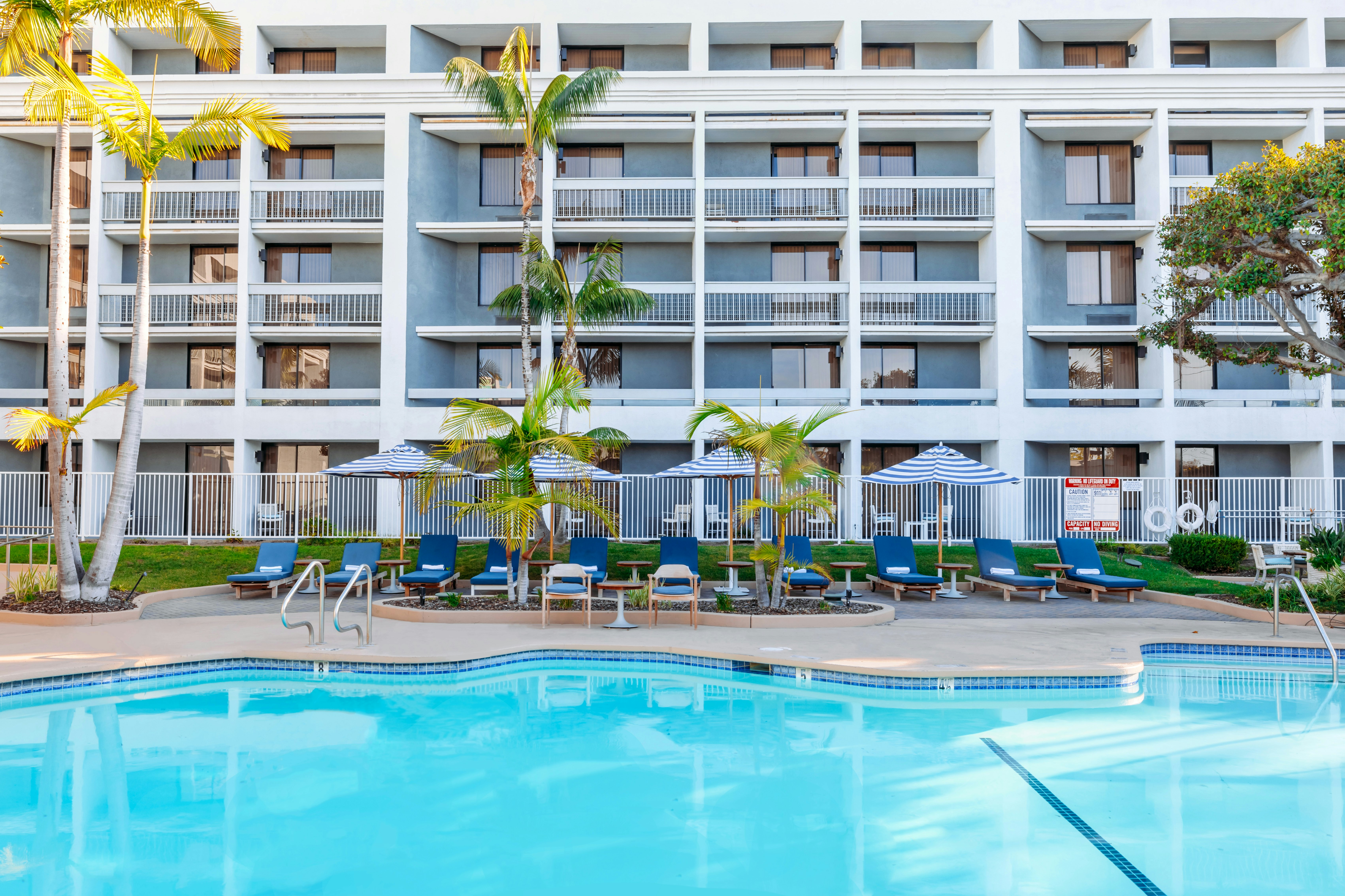 Hotel MDR Marina del Rey a DoubleTree by Hilton