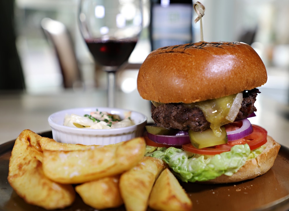 Chiseldon House Hotel 25/50
