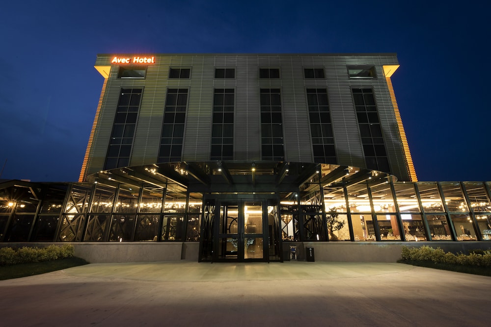 Avec Hotel 1/58