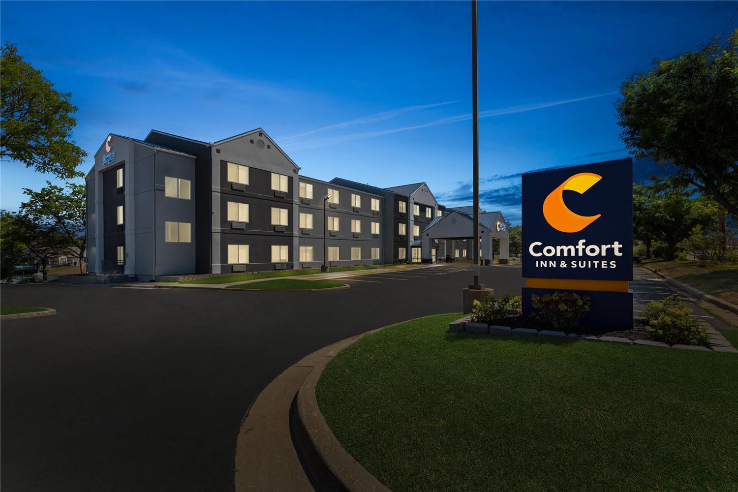 Comfort Inn & Suites Olathe - Kansas City 3/39