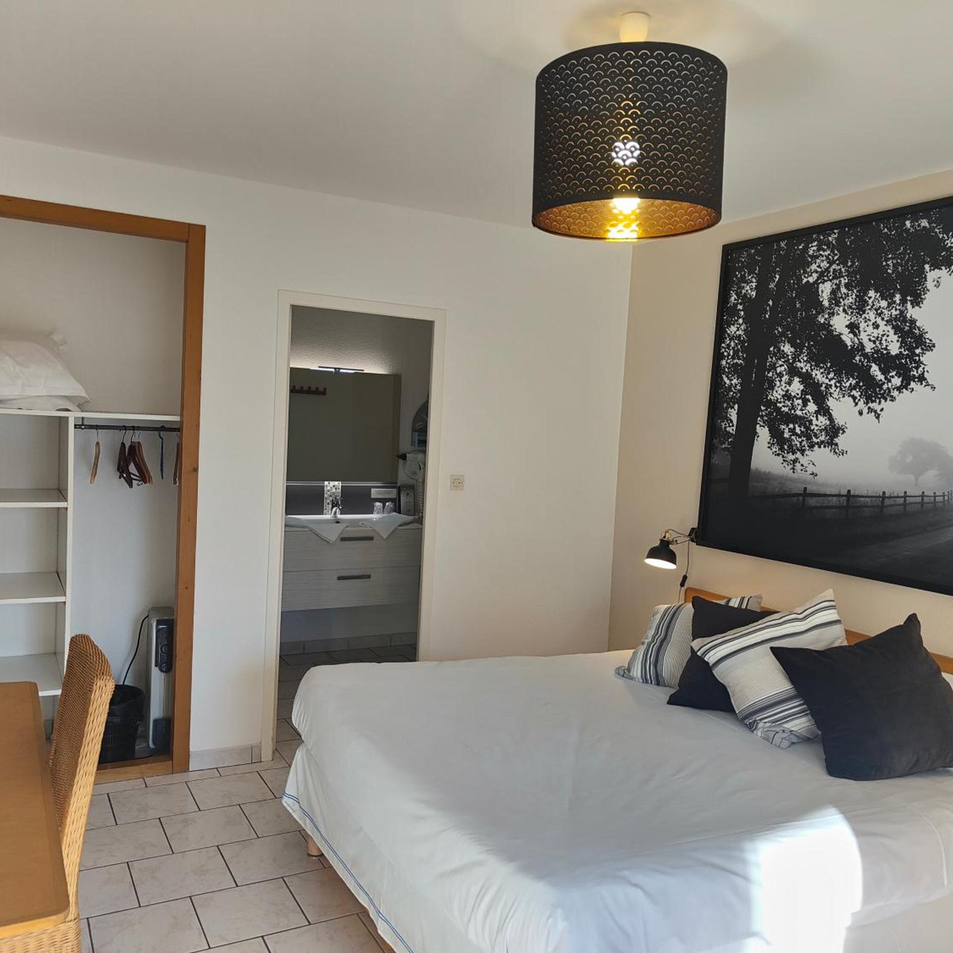 HOTEL LE VIEUX FUSIL 9/32