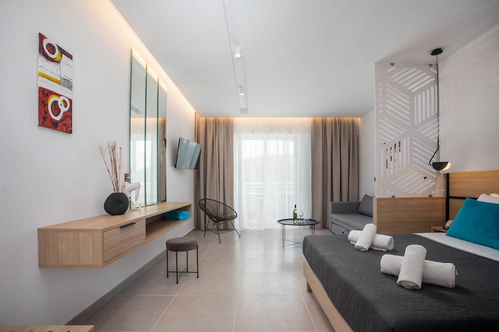 Zoes Hotel 17/36