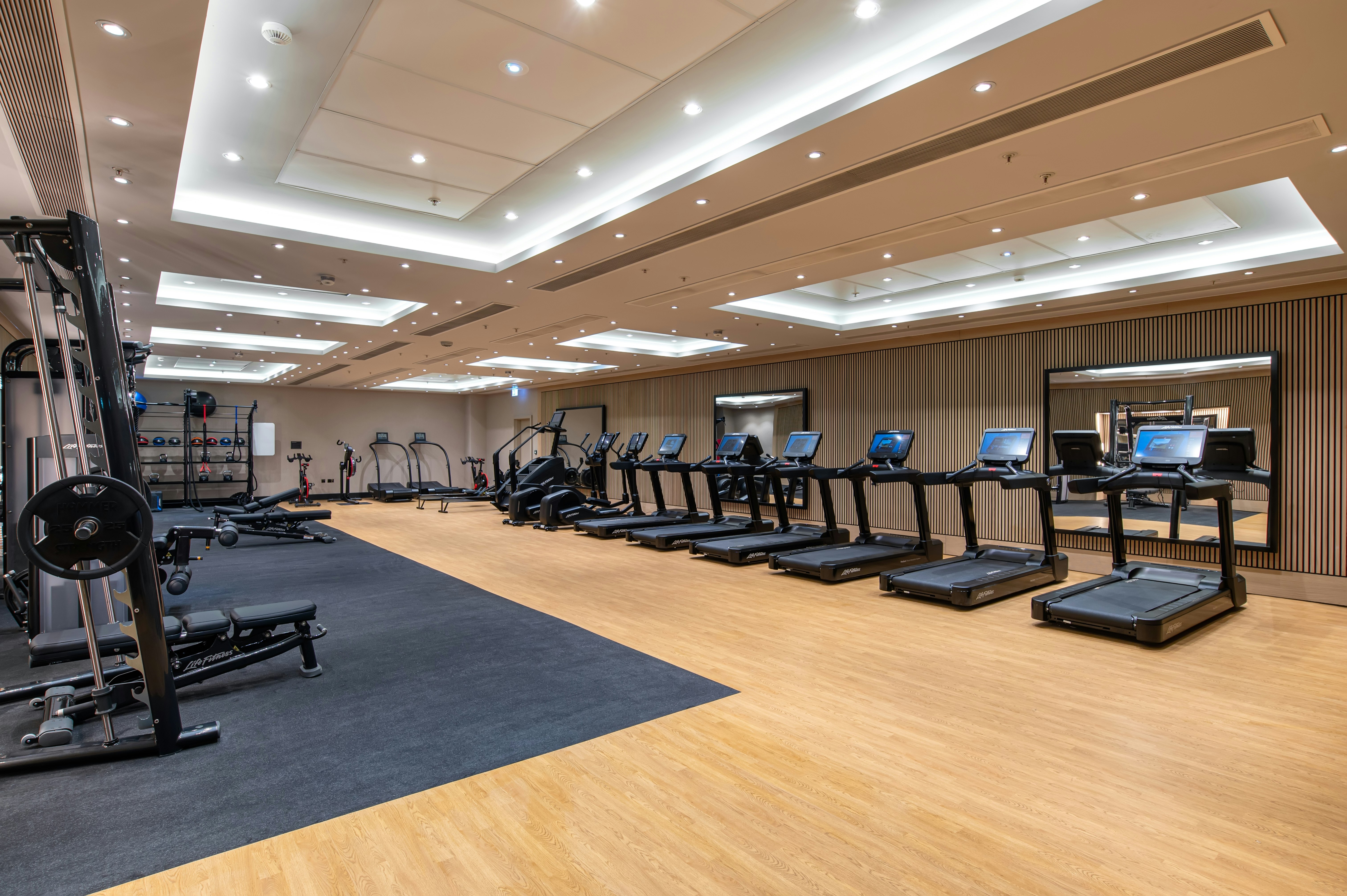 Hilton London Metropole 12/28