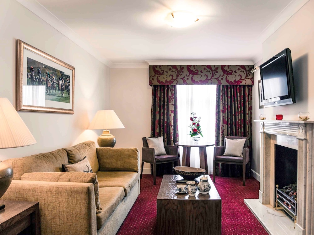 Mercure Haydock Hotel 45/79