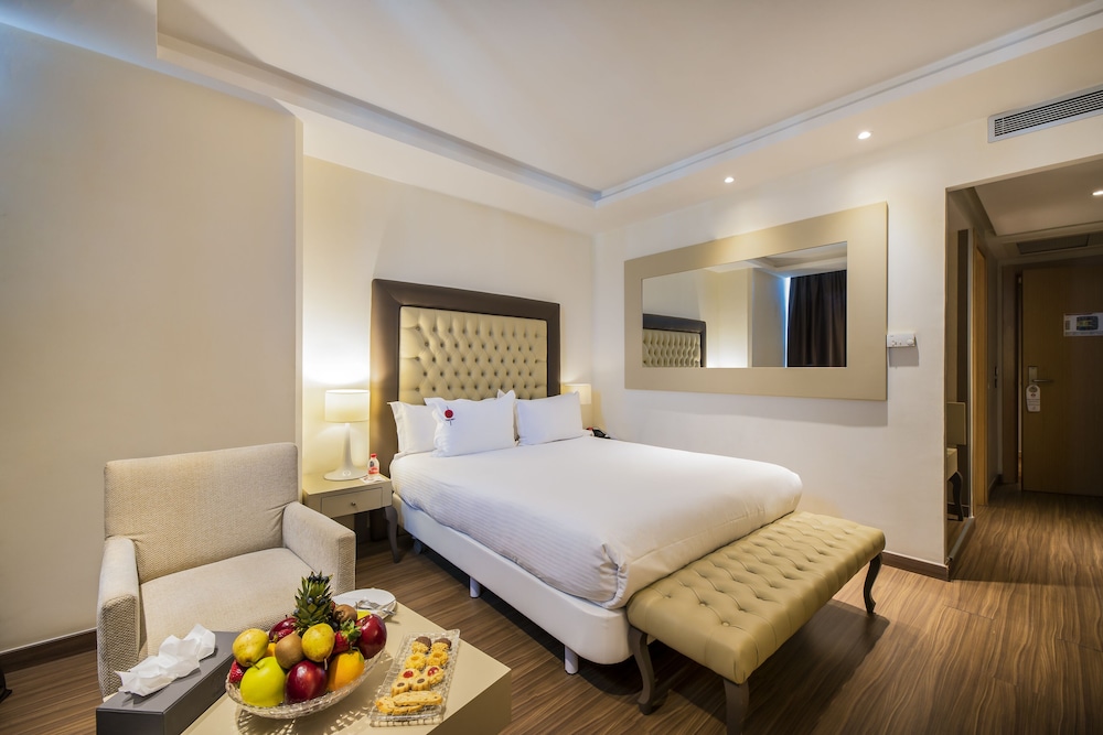 Mogador Marina Casablanca 8/72