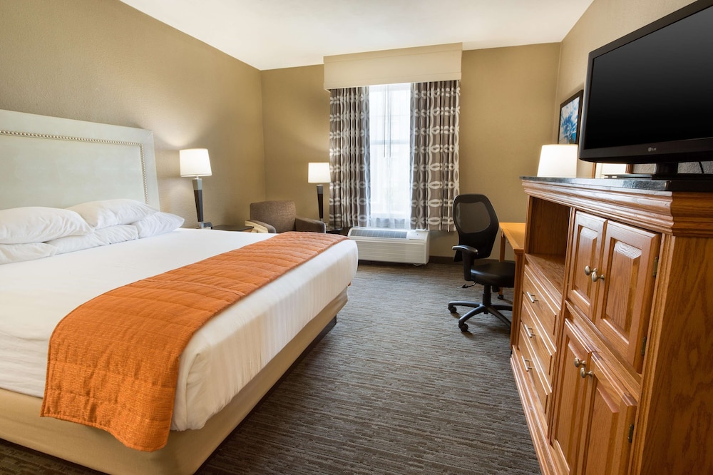 Drury Inn and Suites Lafayette 5/33