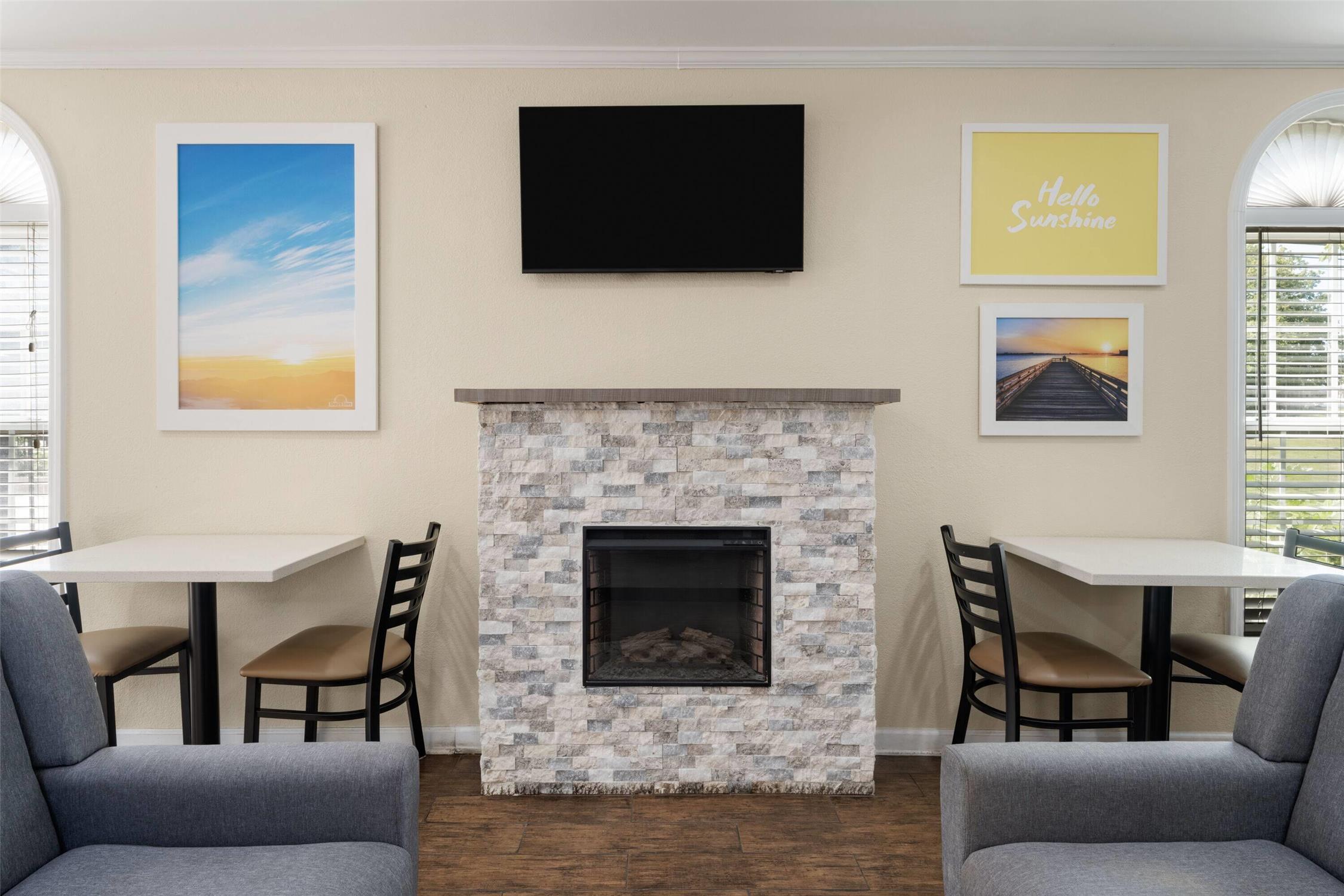 Days Inn by Wyndham Canton 10/19