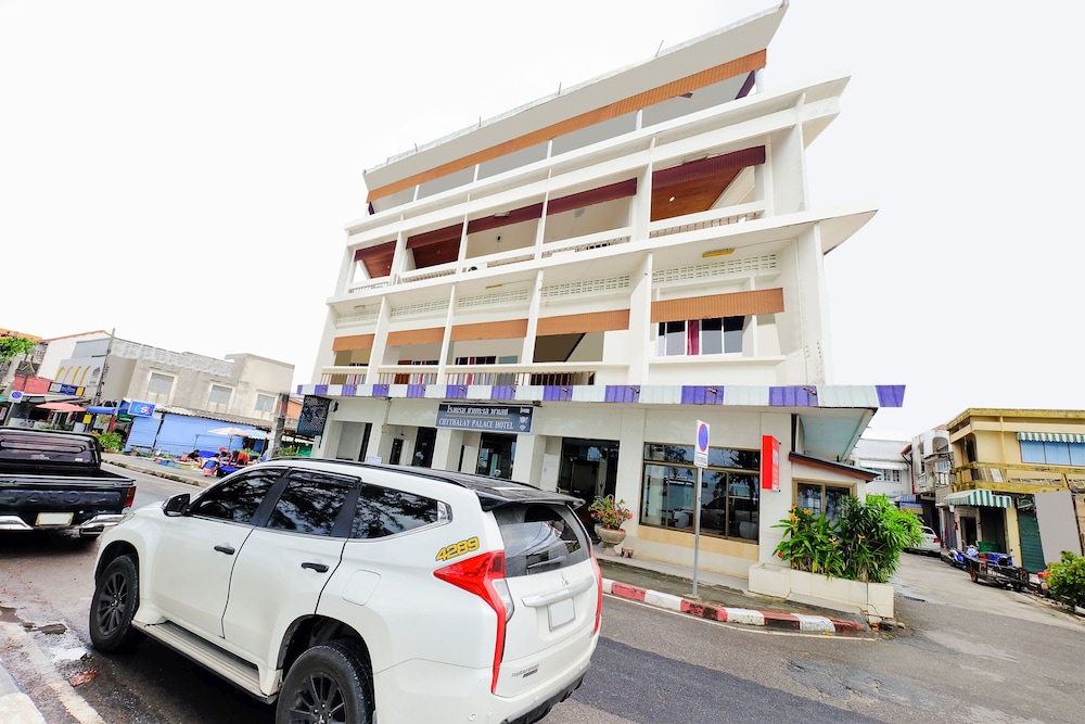 Seaside Palace Hotel 26/28