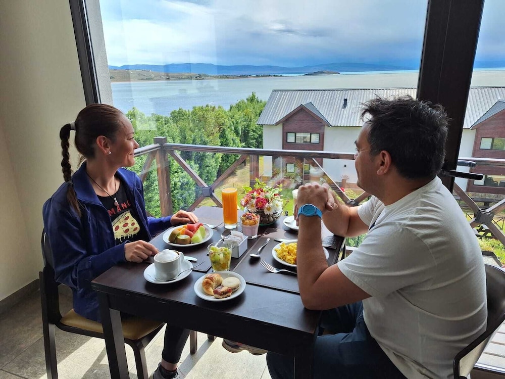 Xelena Hotel and Suites 30/49