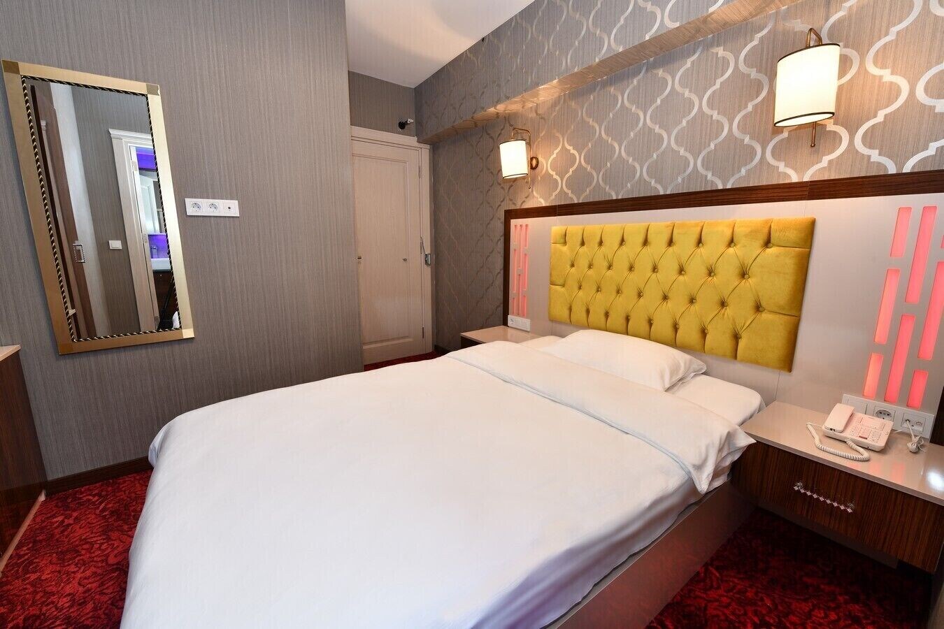 COMFORT, SINGLE, DOUBLE BED, NO WINDOW