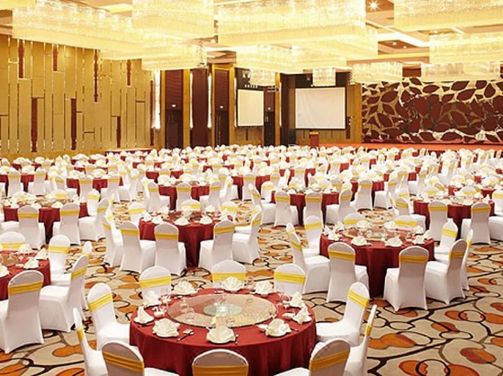 Kuntai Hotel Beijing 30/34