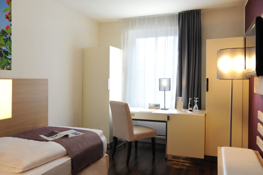 Ringhotel Goldener Knopf 33/48