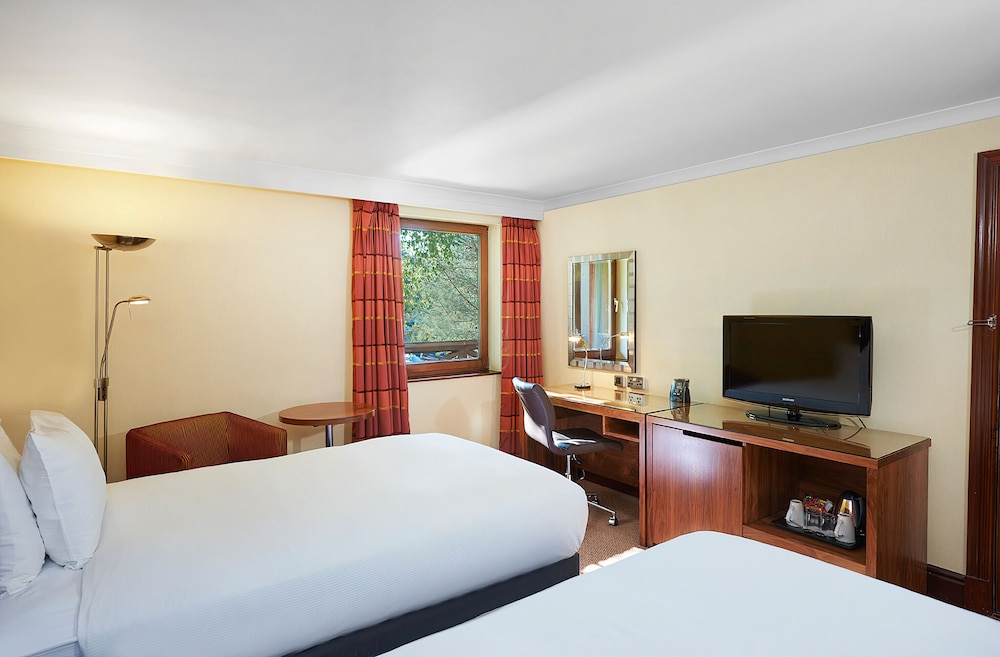 DOUBLETREE BY HILTON SOUTHAMPTON 32/93