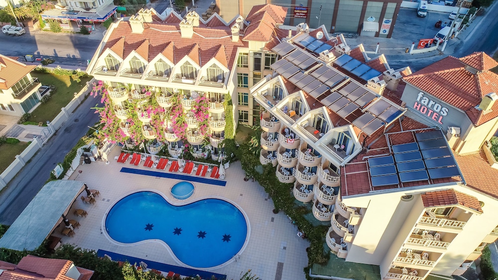 Faros Grand Hotel 5/48