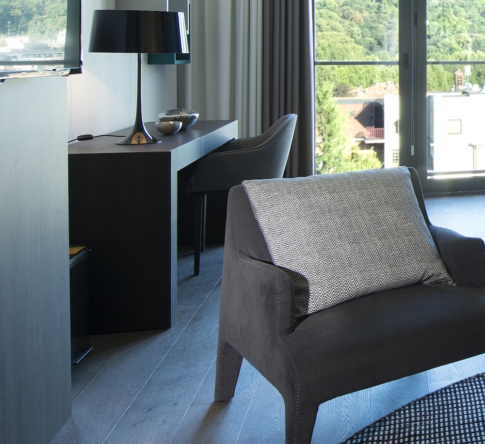 Duparc Contemporary Suites 59/73