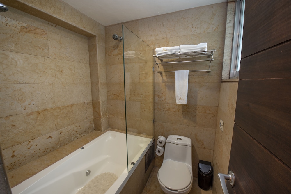 Colombe Hotel Boutique 74/76