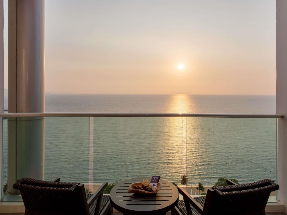Movenpick Siam Hotel Na Jomtien Pattaya 59/64