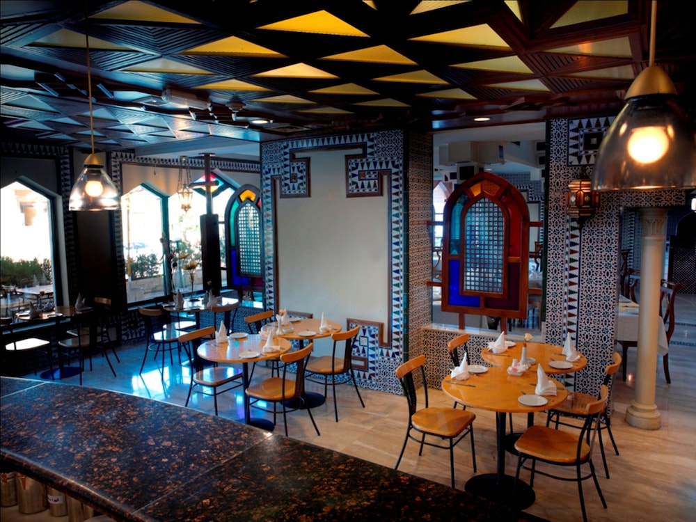 Toledo Amman Hotel 62/73