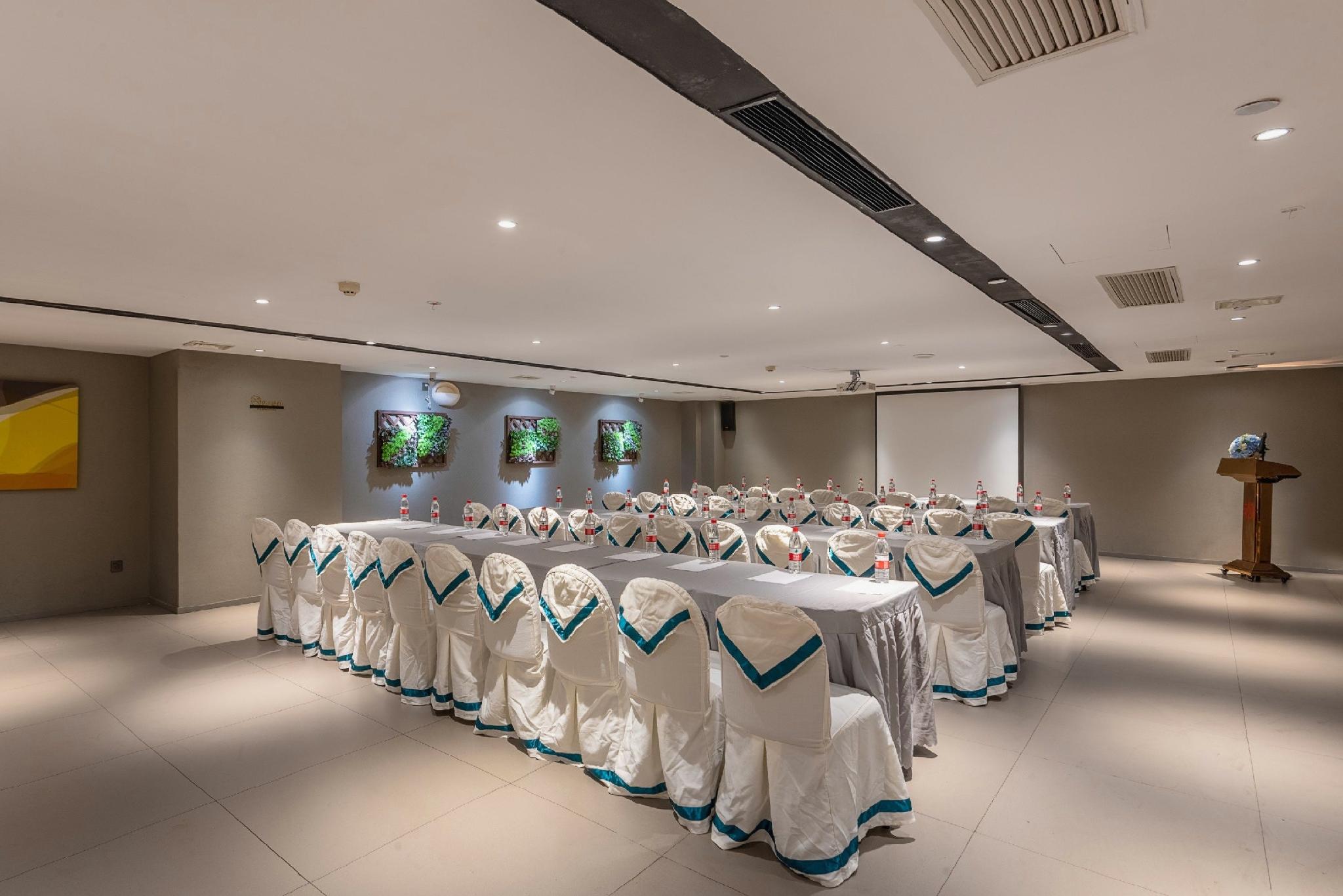 Homeinn Selected Hotel (Guangzhou Zhujiang New Town Wuyangcun Subway Station) 40/45