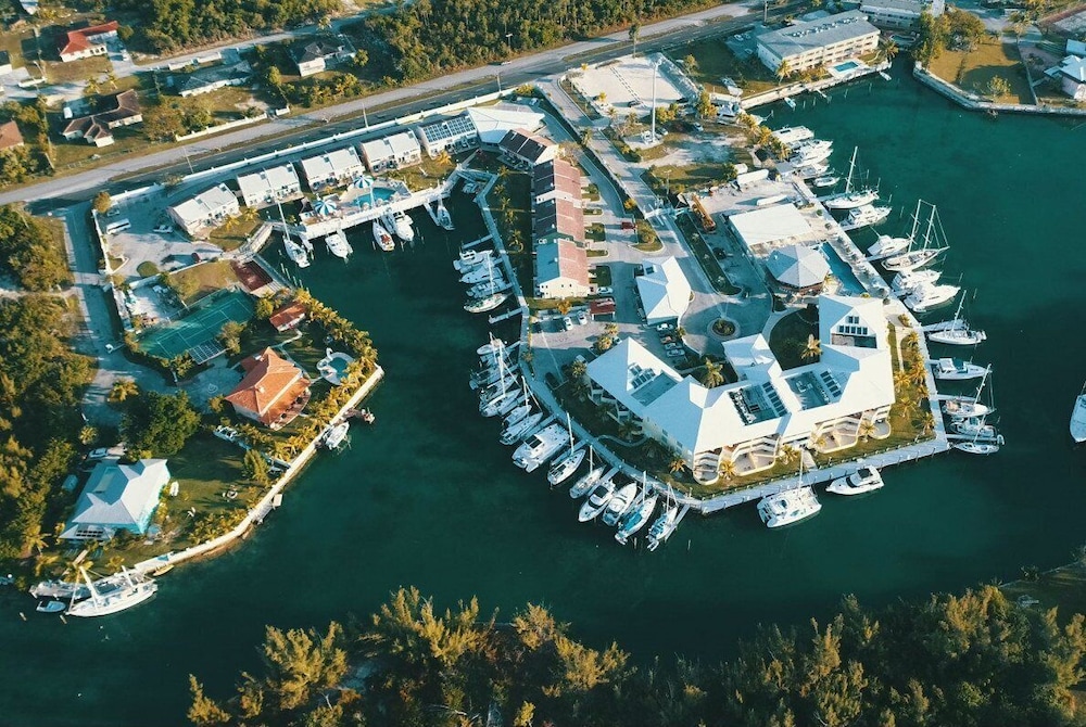 Ocean Reef Yacht Club Resort 68/75