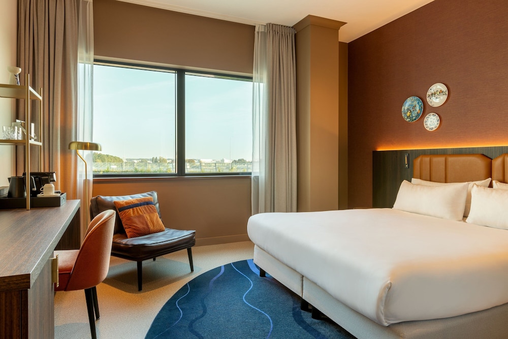 Room, King Bed