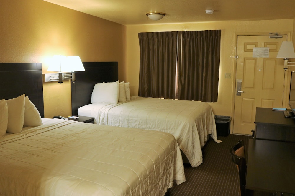 Days Inn By Wyndham Fresno South 14/38