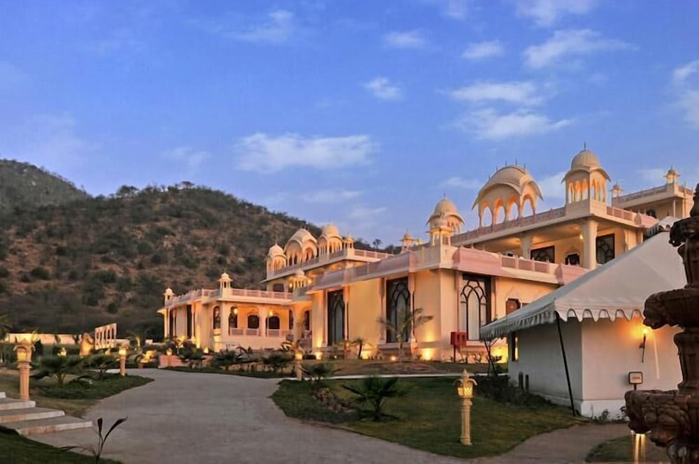 Rajasthali Resort And Spa 32/38