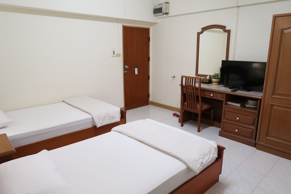 Phawana Sweet Hotel 8/43