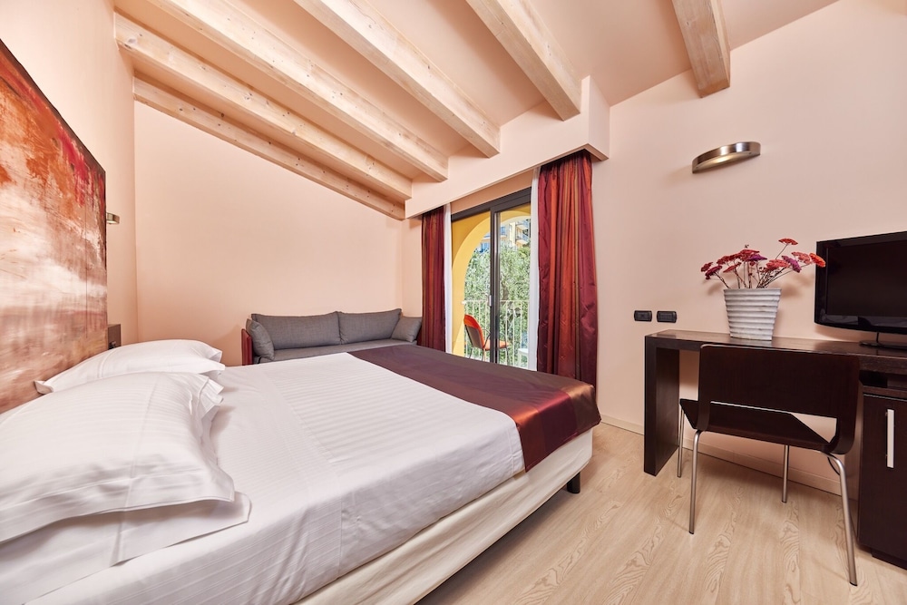 Hotel Europa 18/62