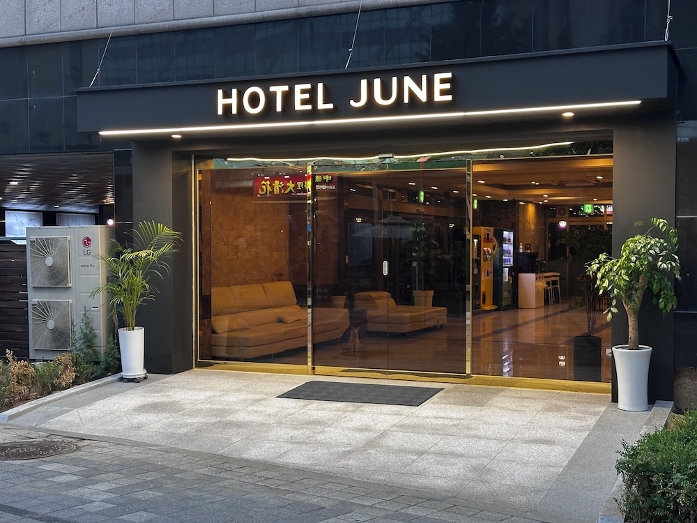 Incheon Airport Hotel June 4/50