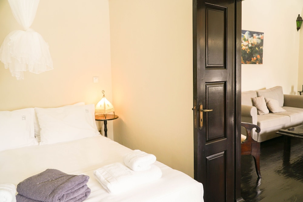 Santorini Heritage Villas &amp; Mansions 13/50